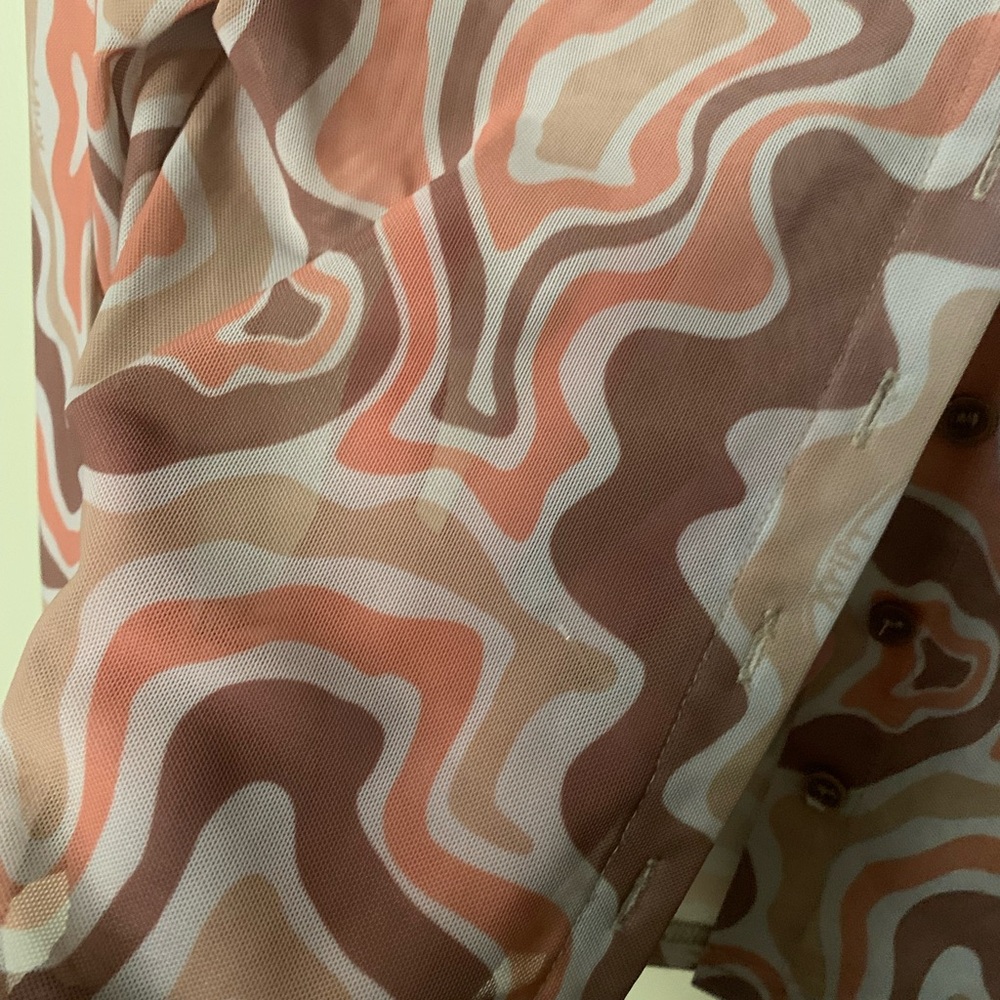 The Kript Retro Sheer Top - Picture 4 of 6